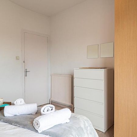 Bed&Bcn Glories Apartment Barcelona Luaran gambar